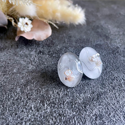 glass oval perl gray white Earrings 5枚目の画像