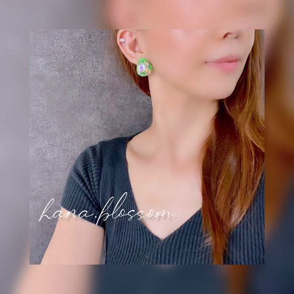 glass drop purple&green neon crystal Earrings 8枚目の画像