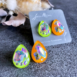 glass drop yellow&orange neon crystal Earrings 7枚目の画像