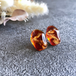 glass wave oval tortoiseshell Earrings 3枚目の画像