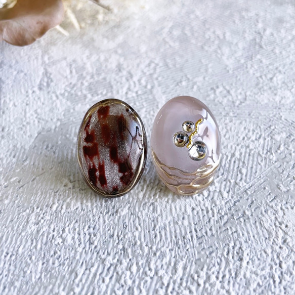 glass oval brown leopard Earrings 3枚目の画像