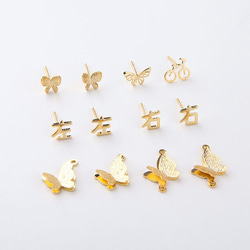 【2個入】小さなゴールドの蝶々　パーツ　チャーム　高品質　立体　ゴールド　丸カン2つ　B0122 7枚目の画像