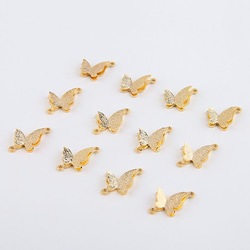【2個入】小さなゴールドの蝶々　パーツ　チャーム　高品質　立体　ゴールド　丸カン2つ　B0122 6枚目の画像
