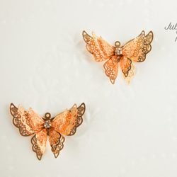 【1個入】バタフライ蝶々　パーツ　butterfly  透かし　上品　ゴールド　正面　B0062 1枚目の画像