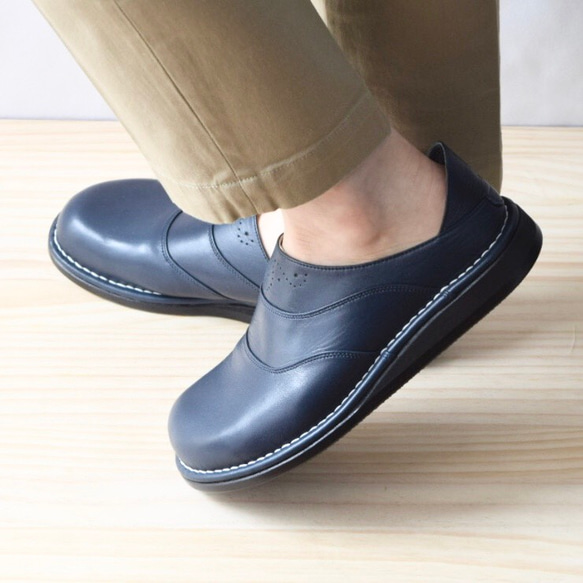 《B》オーダーメイドの革靴 毎日履きたい心地良さ 自分好みに選べる楽しさ　サボサンダルSB-1 1枚目の画像