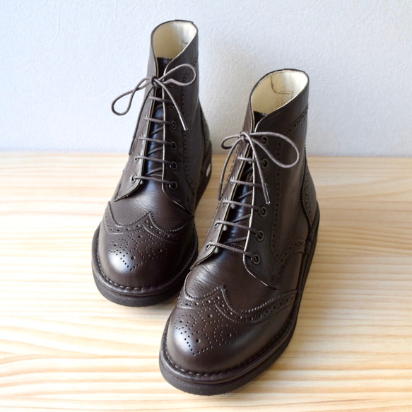 《L》オーダーメイドの革靴 毎日履きたい心地良さ 自分好みに選べる楽しさ　フルブローグブーツL-11 1枚目の画像