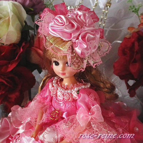 Fnページ 蝶の華 エリザベート皇妃の花びら舞うフリルトレーンドールドレス リカちゃん＆ブライス ふんわり花びら舞うリボントレーンドレス