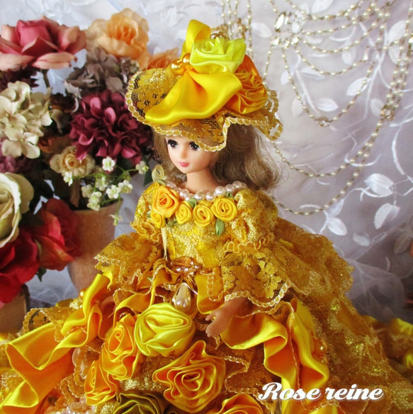 soldB様ご予約品アンネローゼ王妃 咲き誇るイエローゴールドの輝き 魅惑のボンネットロングトレーンドールドレス 4枚目の画像