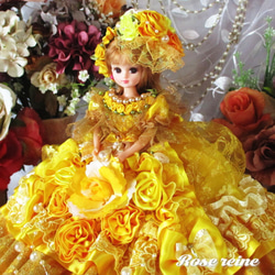 soldU様ご予約品 ベルサイユの薔薇 煌めきのイエローゴールドが咲き誇るボリュームフリルドールドレス 10枚目の画像