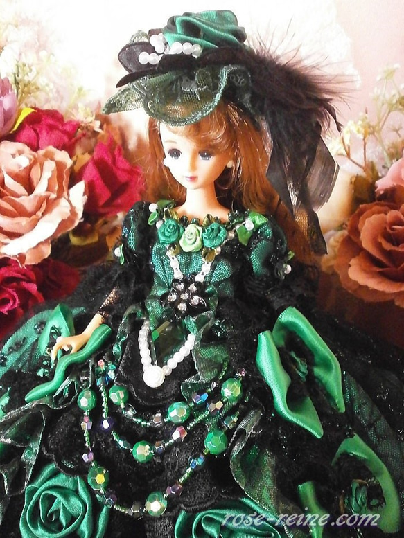 sold★バレンタインBIG SALE★王妃エリザベスのロイヤルエメラルド 高貴な薫のロマンスプリンセスドールドレス 4枚目の画像