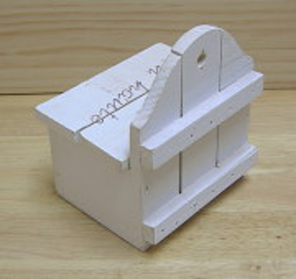 ラベンダー柄の木製ウォールボックス 2枚目の画像