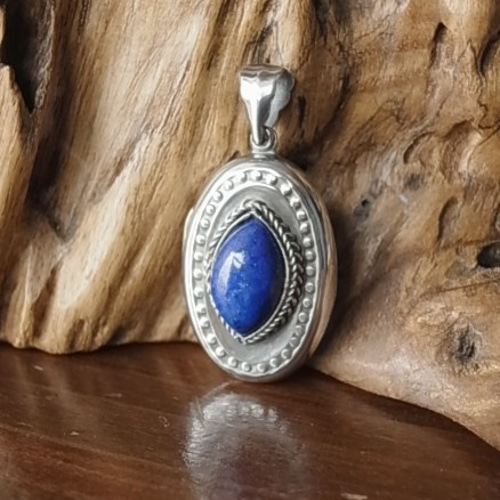 アンティークジュエリー】 銀細工 ラピスラズリ ロケットペンダント
