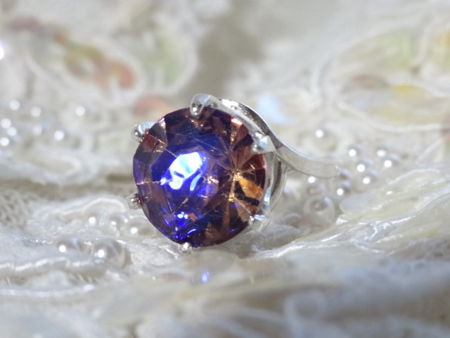 スワロフスキードラゴンズブレスのシルバーリング