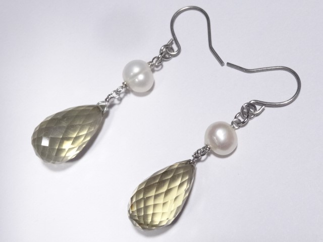 大粒レモンクォーツと淡水真珠のピアス