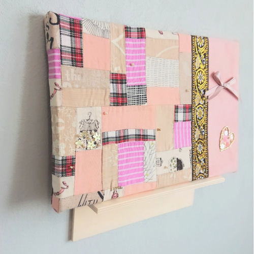 ファブリックパネル《PINK》パッチワーク アートパネル ウォールパネル