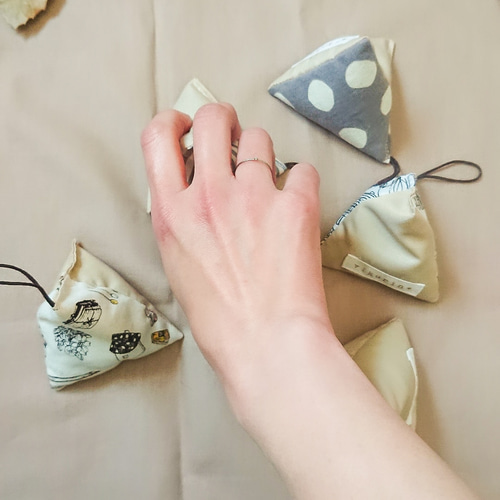 おしゃれなジャグリングバッグ5個Set《ベージュ》お手玉 遊び おもちゃ