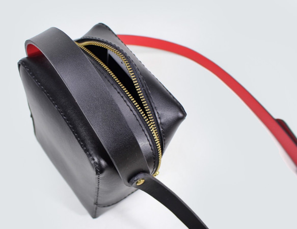 Zemoneniハンドメイドレザースポーツスタイルハンドバッグショルダーバッグ赤い線の黒いバッグ 10枚目の画像