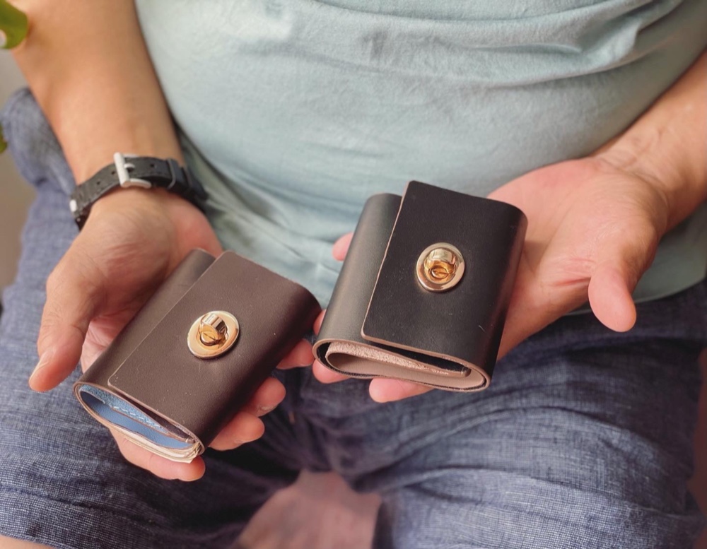 Zemoneni 手縫い 牛革 軽量 小さな財布 leather wallet ツイストロックウォレット スモールウォレ