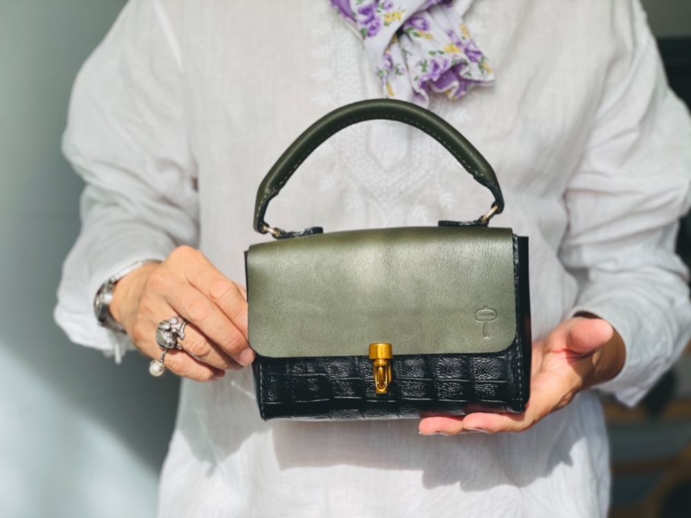 Zemoneni  手作り 動物の出没 手縫い 牛革 ハンドバッグ ショルダーバッグ