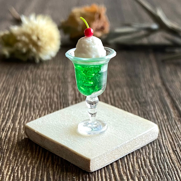 343 ☆メロンクリームソーダ さくらんぼ乗せ☆ ミニチュドリンク