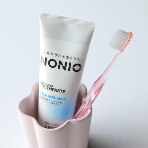 歯ブラシ立て：フラワーピンク・・・スウセラ（sucera） バス・トイレ