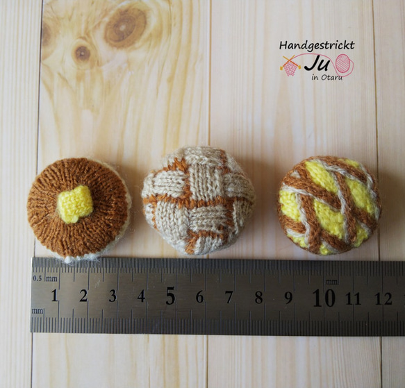 棒針手編みのパン＆ケーキのマグネット【選べる・受注製作】 3枚目の画像