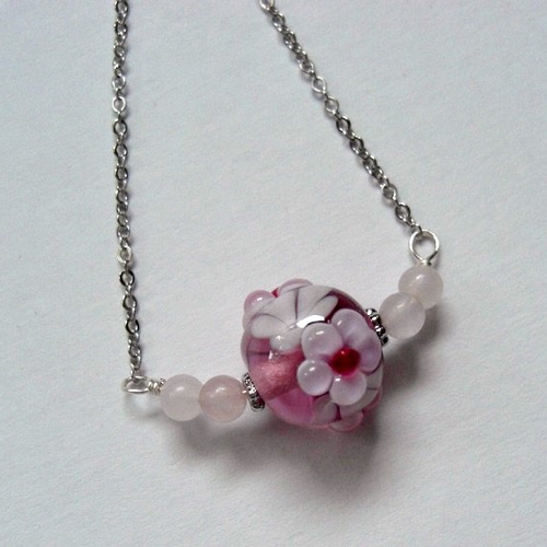 ♡ロードナイト ローズクォーツ ピンクトパーズなどマクラメネックレス