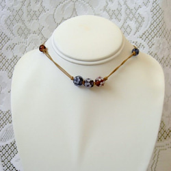 紫系の小さなとんぼ玉のネックレス(ブレスレット兼用) 3枚目の画像