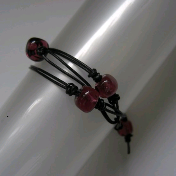 赤紫のバラの小さなとんぼ玉のネックレス(ブレスレット兼用) 5枚目の画像