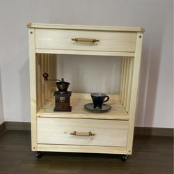 No40【コロコロやってくる】ワゴン、キャビネット、棚、引き出し2段、天然木、無垢、キャスター付き 2枚目の画像