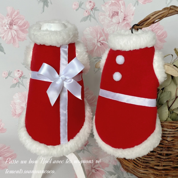 パールリボン♡クリスマス　ネックチュール付き　犬服　ハンドメイド　∞TuTu∞ パールリボン♡クリスマス ネックチュール付き 犬服 ハンドメイド