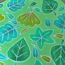 黄緑　手描きデザイン　選べるカラーシリーズ　アートスマホケース　　　葉っぱ柄 3枚目の画像