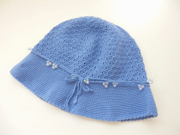 かぎ針編み シャボン玉ビーズ　帽子〈青色〉クールな乙女 3枚目の画像