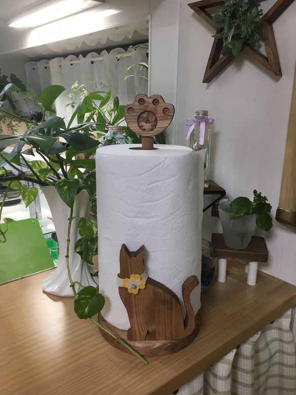 かわいい木製猫のキッチンペーパーホルダー 4枚目の画像