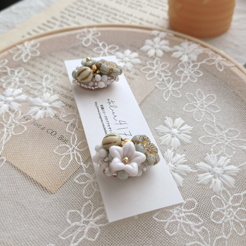 ꫛꫀꪝ✧‧˚砂糖菓子のようなビーズ刺繍❁❁❁／チタンポスト ピアス 