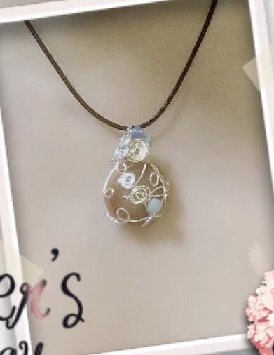 ワイヤーワークめのうペンダント