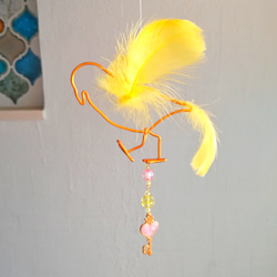 【セキセイインコ】 黄色 サンキャッチャー ルチノー  羽毛とワイヤーの鳥モビール 北欧テイスト 小鳥 5枚目の画像