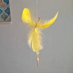 【セキセイインコ】 黄色 サンキャッチャー ルチノー  羽毛とワイヤーの鳥モビール 北欧テイスト 小鳥 6枚目の画像
