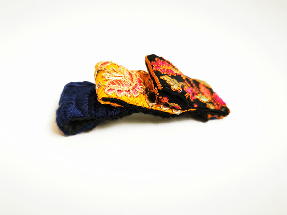 インド刺繍リボンを使用したパッチンピン 6枚目の画像