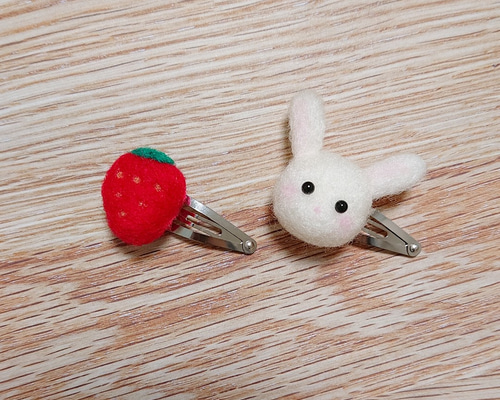 ꫛꫀꪝ【羊毛フェルトうさぎさん】ベビーヘアクリップ　キッズヘアクリップ　ヘアピン ꫛꫀꪝ【羊毛フェルトうさぎさん】ベビーヘアクリップ キッズ