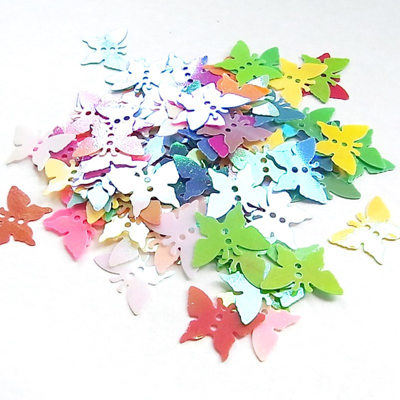 プラスチックパーツ 蝶 100枚セット 3枚目の画像