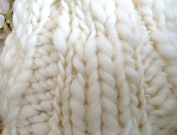 ゴム編みのシンプル帽子(ホワイト) 2枚目の画像
