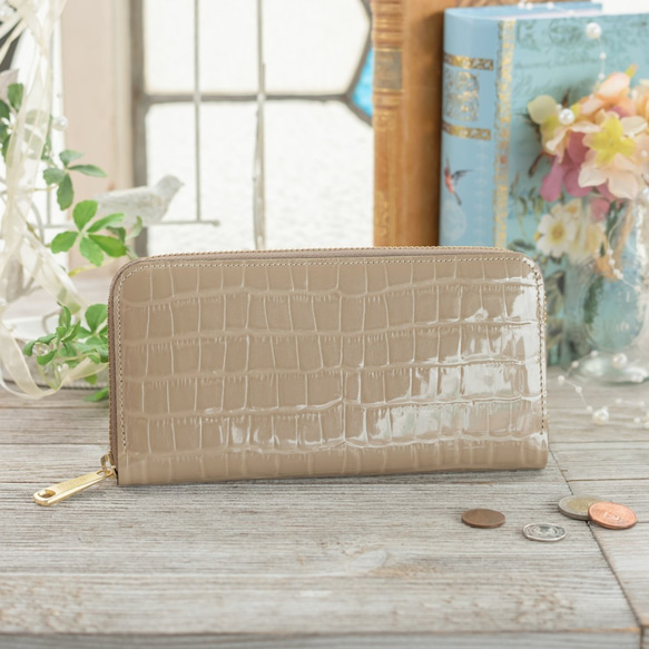 永久無料保証】エナメルクロコの型押し牛革 トープ ラウンドファスナー