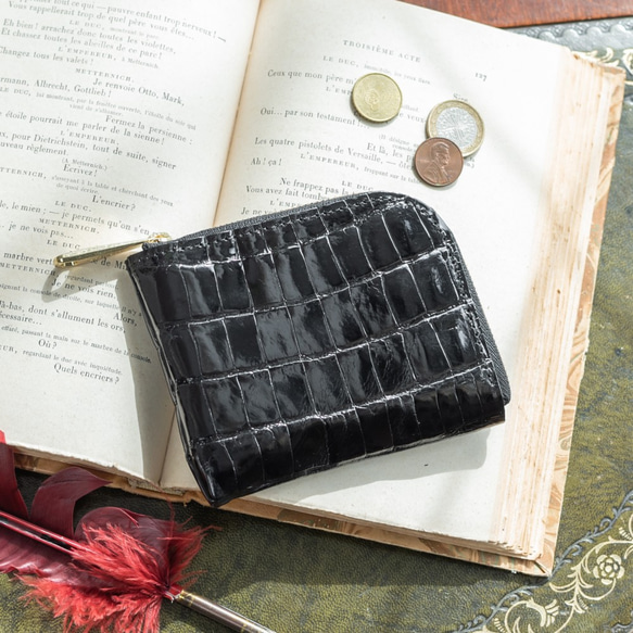 【終身免費保修】新加坡Hen Lawn Shiny Crocodyl Black Compact Wallet-L 形拉鍊 第2張的照片