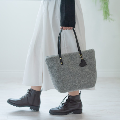 800円引！モコモコトートバッグ＆ポーチセット グレー 栃木レザー