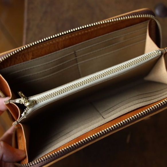 11月15日の、1日1作。本日のお財布は岡山デニム×イタリアンレザー(1日1作は限定1本で再販なしとなります。)長財布 3枚目の画像