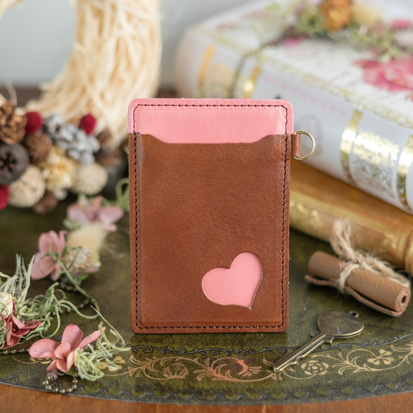 【永久免費保證】Heart Pass Case Tochigi Leather Chocolate x Dainichi Kip 第3張的照片