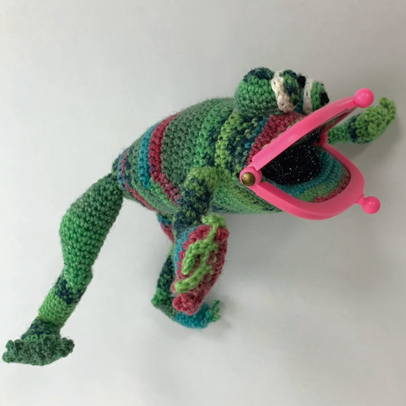 【カエル がま口 】かぎ針編みのカエル ピンク 5枚目の画像