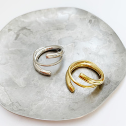 gold twist ring (r036) 1枚目の画像