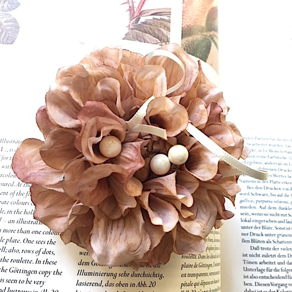 胸花　for TW & HK Brown Dahlia　Flower Corsage 第2張的照片